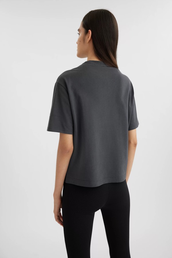 Mute T-shirt Axel Arigato Vervaagd Zwart