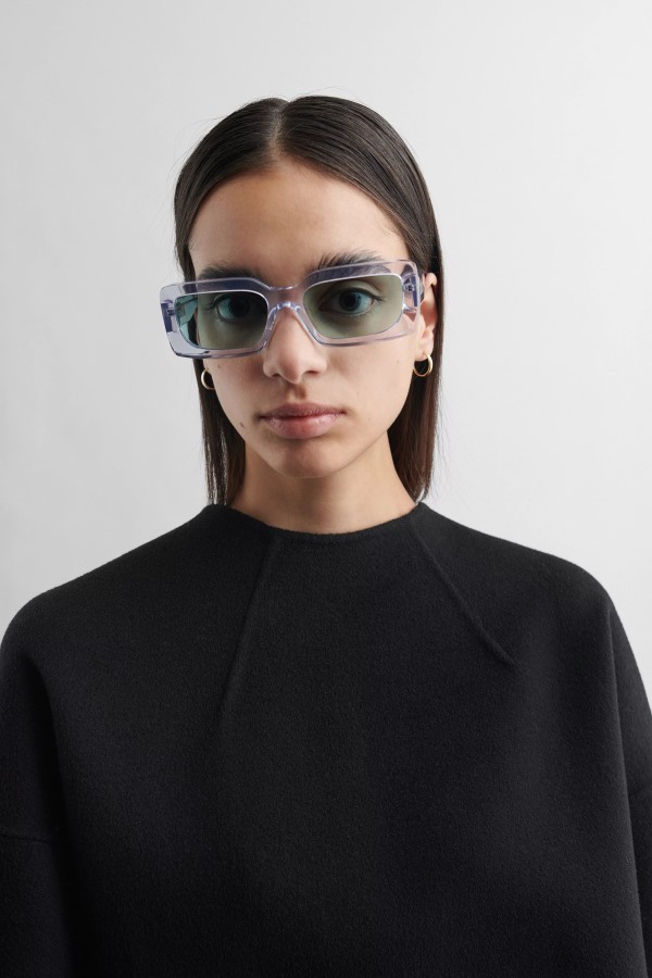 Arena Rechthoekige Zonnebril Transparant Groen Axel Arigato