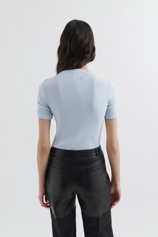 Axel Arigato Honor Knit T-shirt Lichtblauw