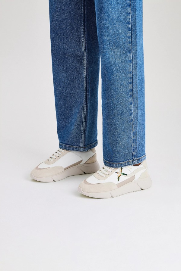 Genesis Stripe Bij Vogel Axel Arigato Wit Beige