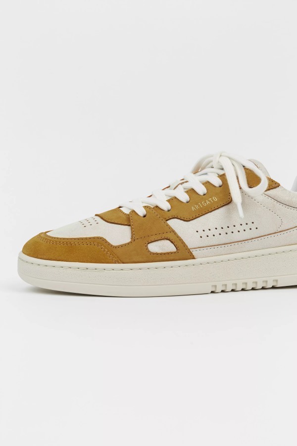 Axel Arigato Camel Zegt De Sneaker
