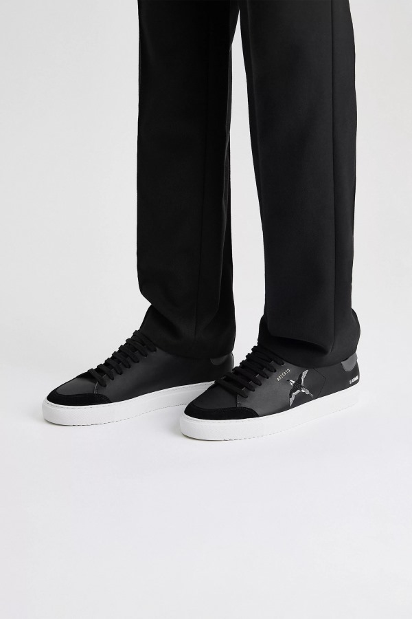 Clean 90 Triple Bee Bird Axel Arigato Zwart