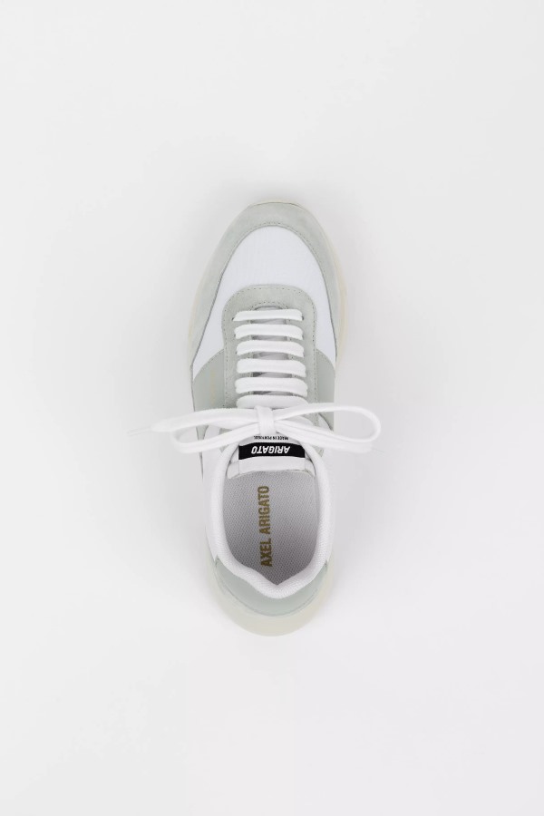 Axel Arigato Witte Stoffige Salie Genesis Vintage Runner