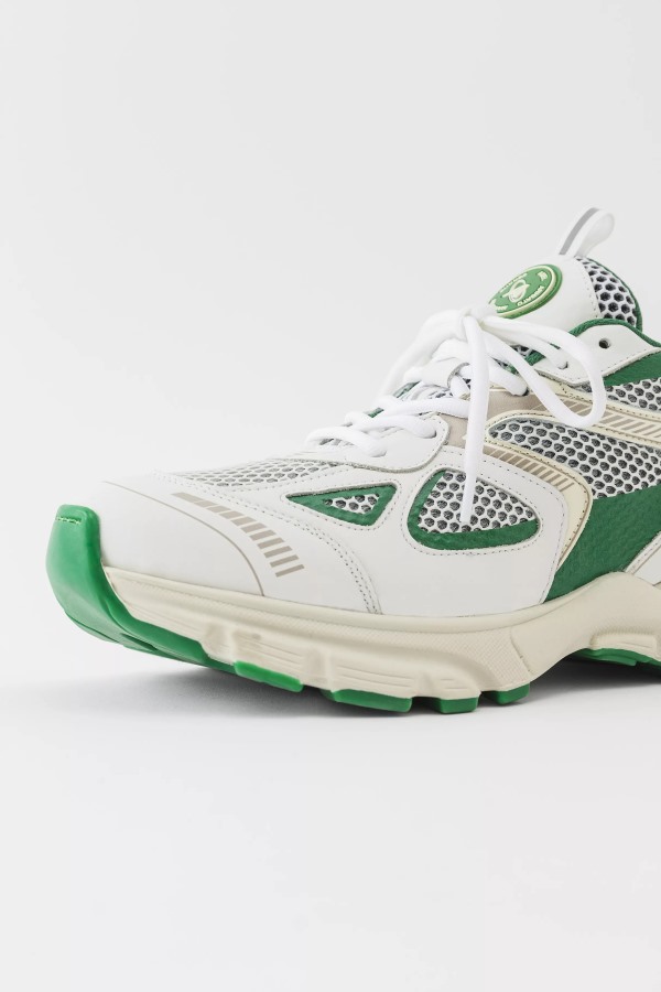 Marathonloper Axel Arigato Witte Boerenkool Groen