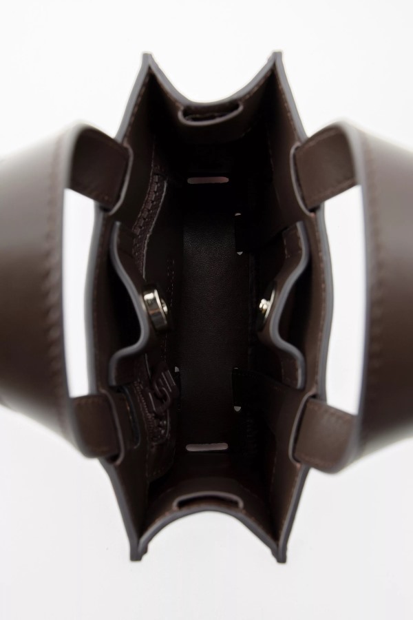 Trait Monogram Leren Tas Donkerbruin Axel Arigato