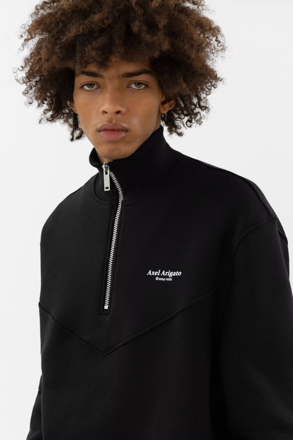 Axel Arigato Zwarte Focus Sweatshirt Met Halve Rits