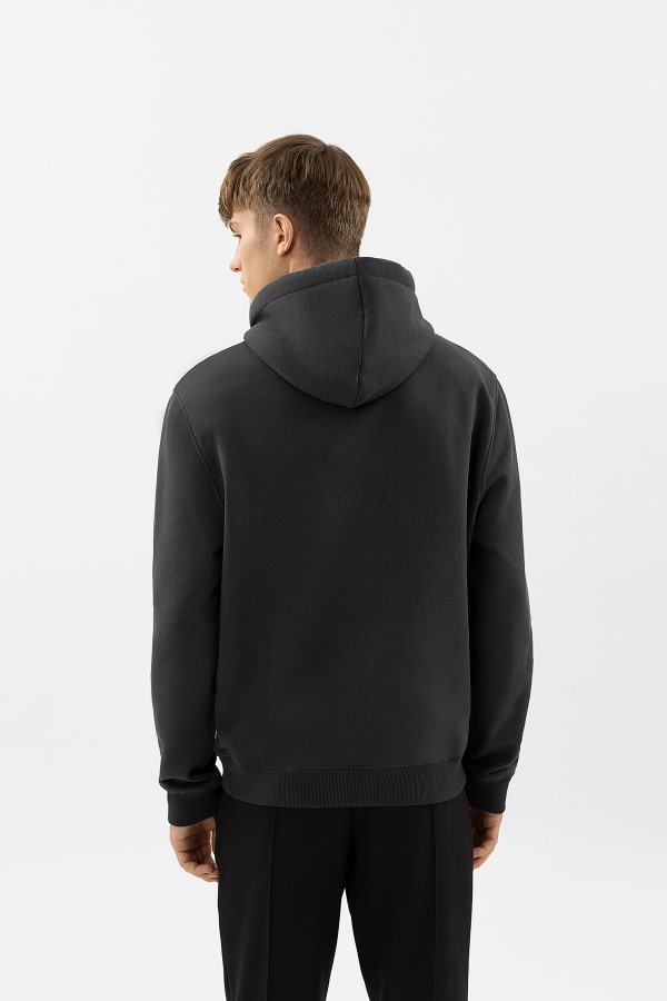 Axel Arigato Vervaagde Zwarte Hoodie Met College-logo