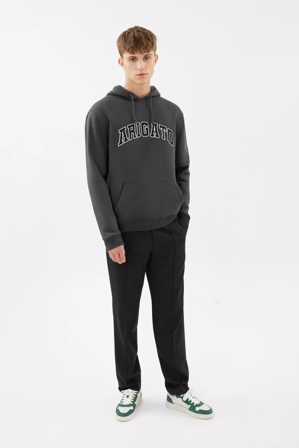 Axel Arigato Vervaagde Zwarte Hoodie Met College-logo